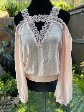 bebe Pale Pink Lace Cold-Shoulder Tunic